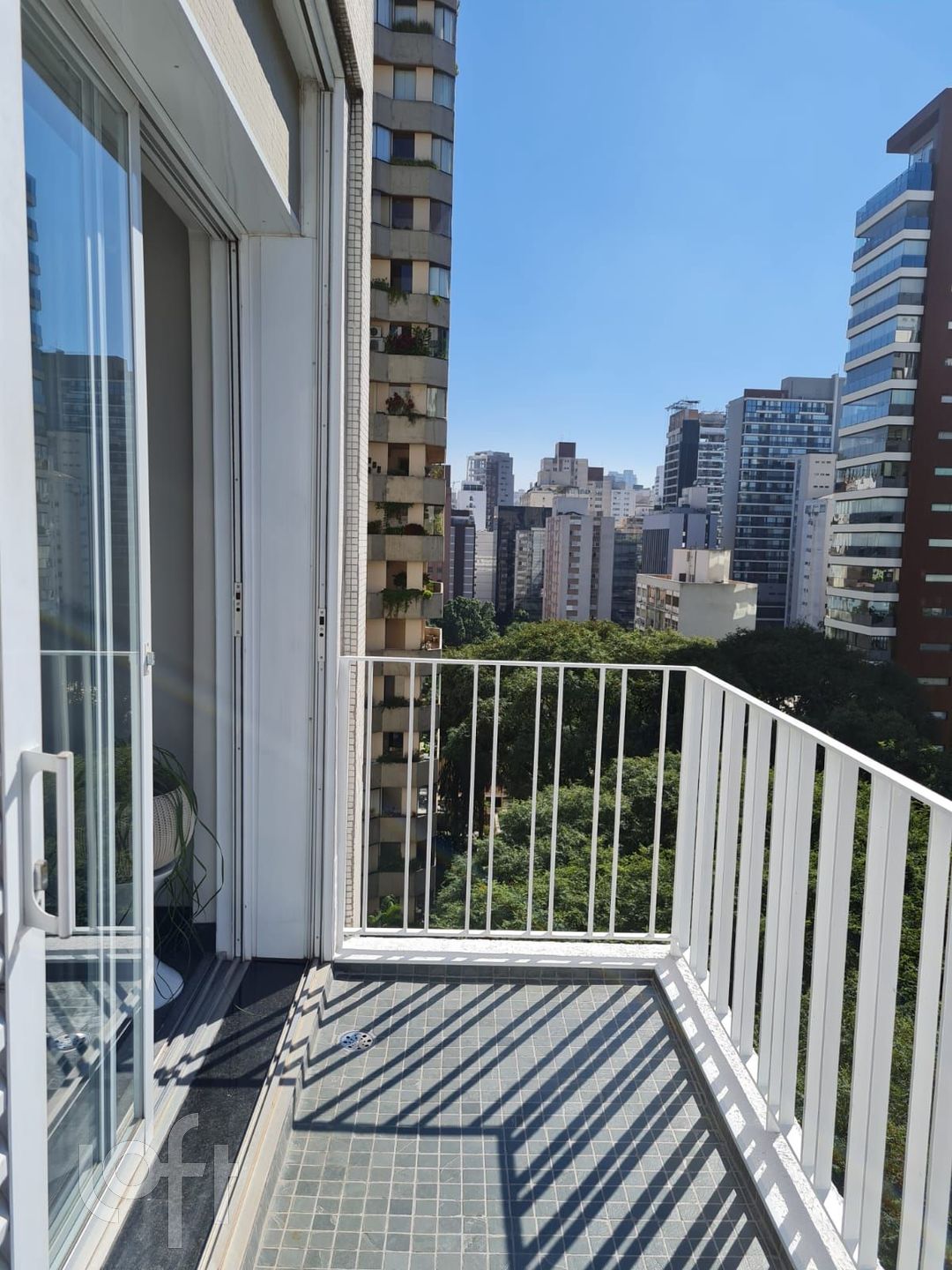 Apartamento à venda com 3 quartos, 161m² - Foto 12