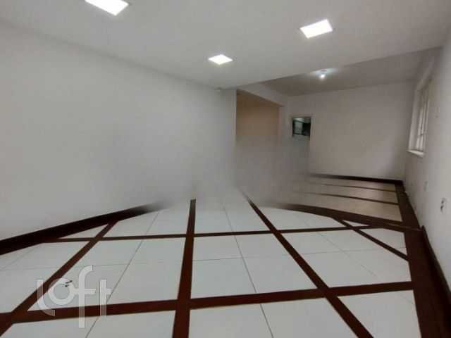 Casa com 156m², 4 dormitórios, 3 vagas, Menino Deus em Porto Alegre