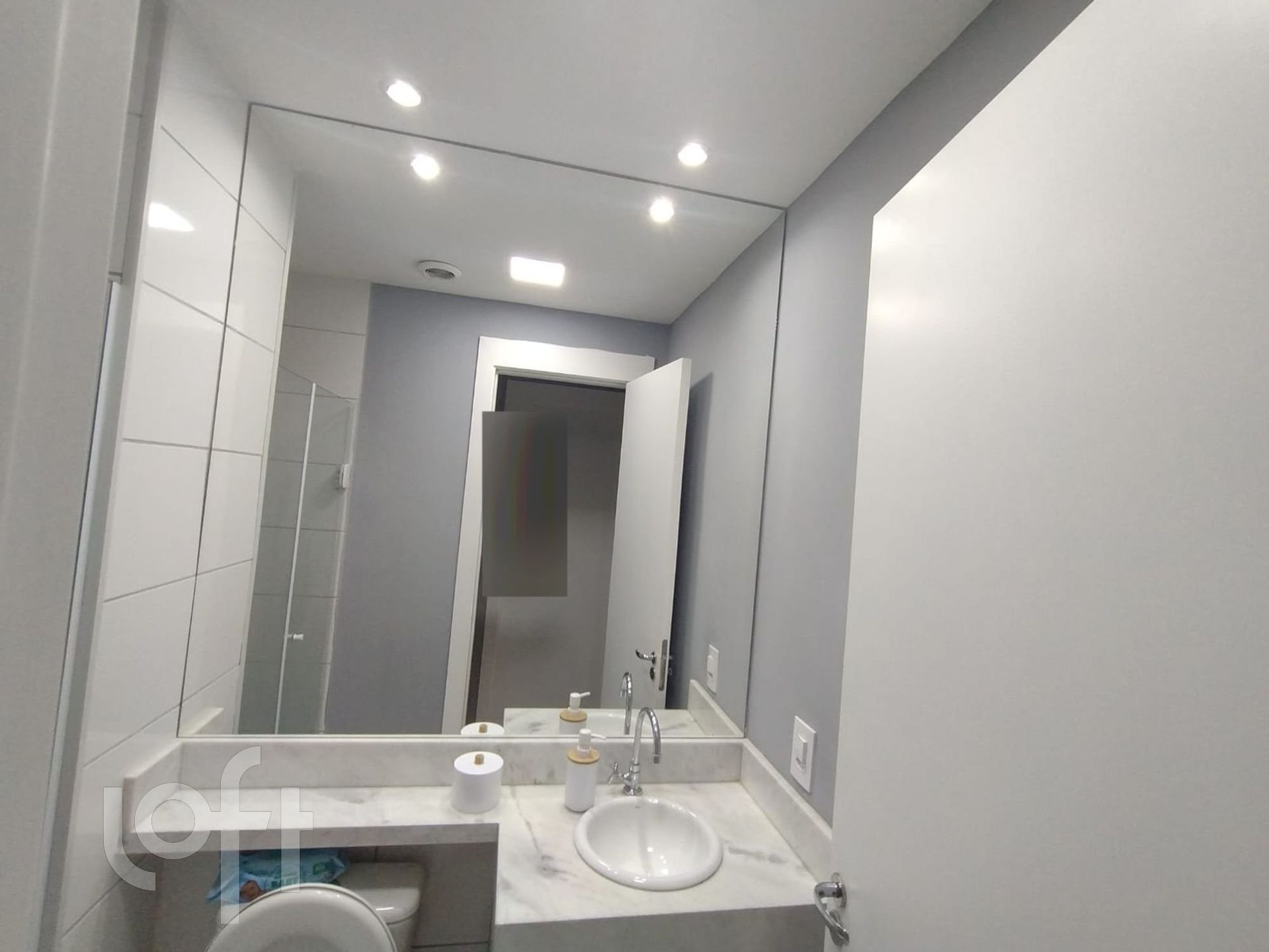 Apartamento à venda com 2 quartos, 40m² - Foto 22