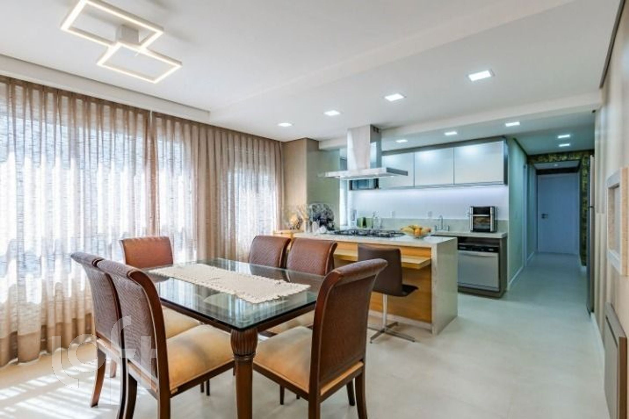 Apartamento com 93m², 3 dormitórios, 1 suíte, 3 vagas, Petrópolis em Porto Alegre