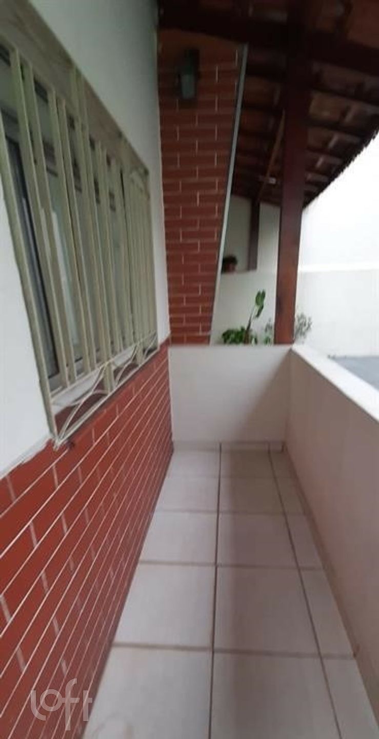 Casa à venda com 2 quartos, 87m² - Foto 4