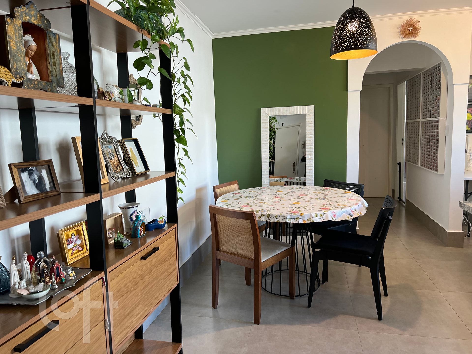 Apartamento à venda com 1 quarto, 70m² - Foto 4