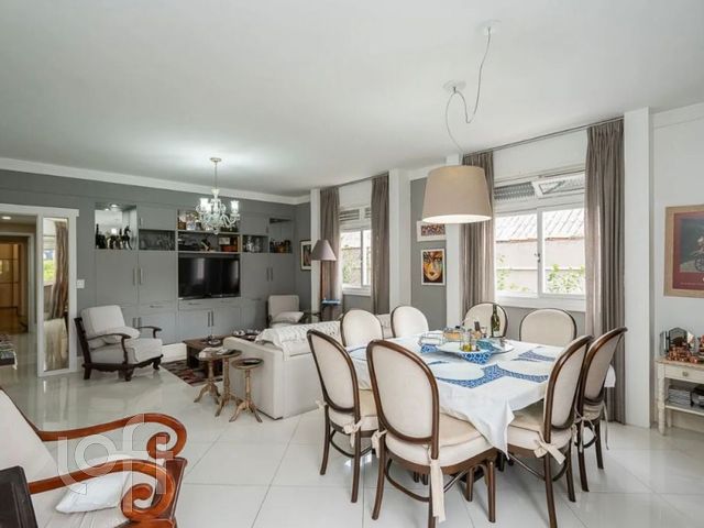 Apartamento com 184m², 3 dormitórios, 1 suíte, 2 vagas, Bom Fim em Porto Alegre
