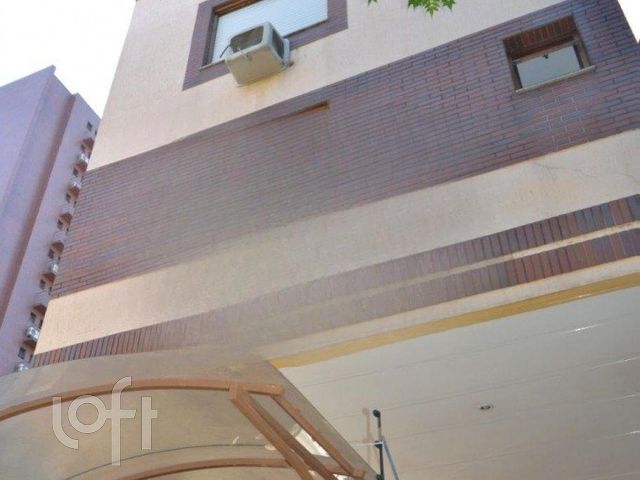 Apartamento com 74m², 2 dormitórios, 1 suíte, 1 vaga, Petrópolis em Porto Alegre