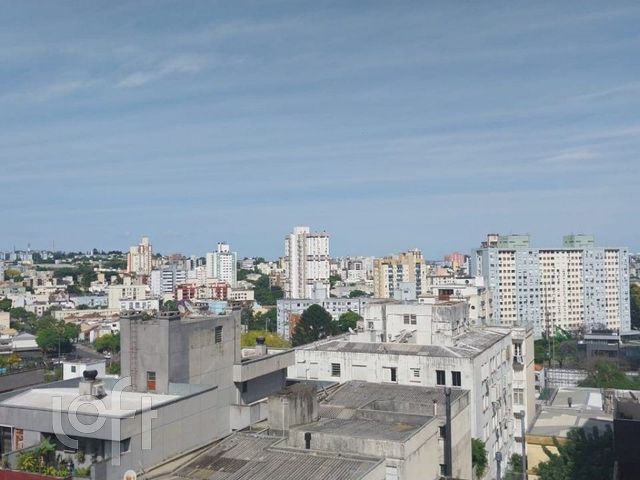 Apartamento com 74m², 2 dormitórios, 1 suíte, 1 vaga, Petrópolis em Porto Alegre