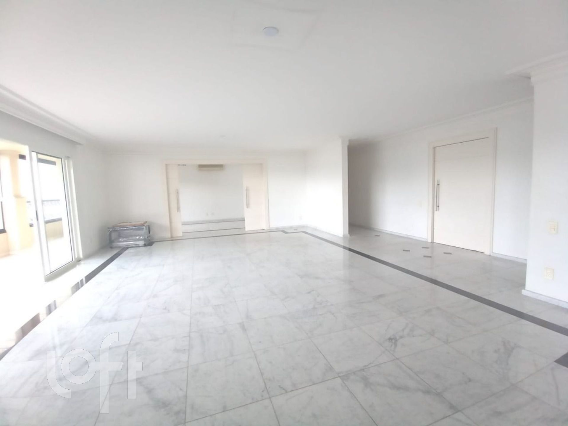 Apartamento à venda com 4 quartos, 365m² - Foto 7