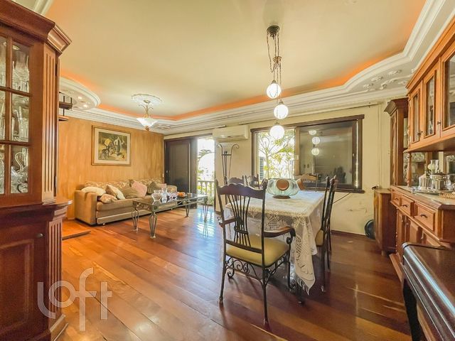Apartamento com 239m², 3 dormitórios, 1 suíte, 2 vagas, Chácara das Pedras em Porto Alegre