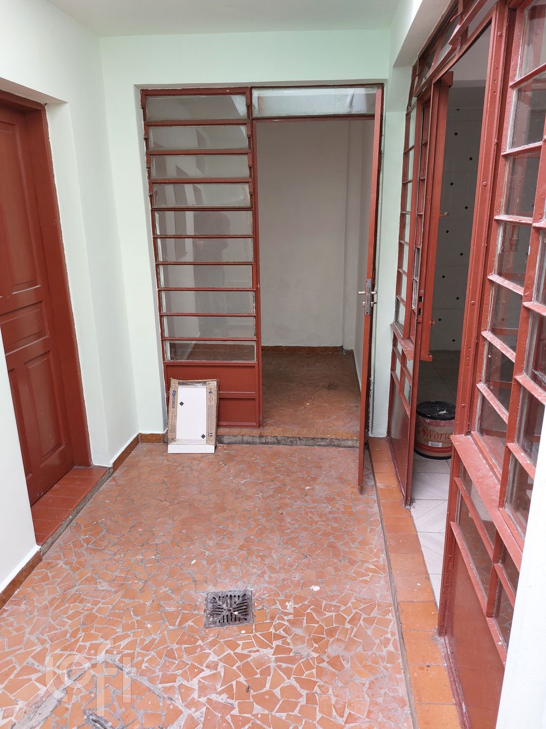 Casa à venda com 5 quartos, 250m² - Foto 9