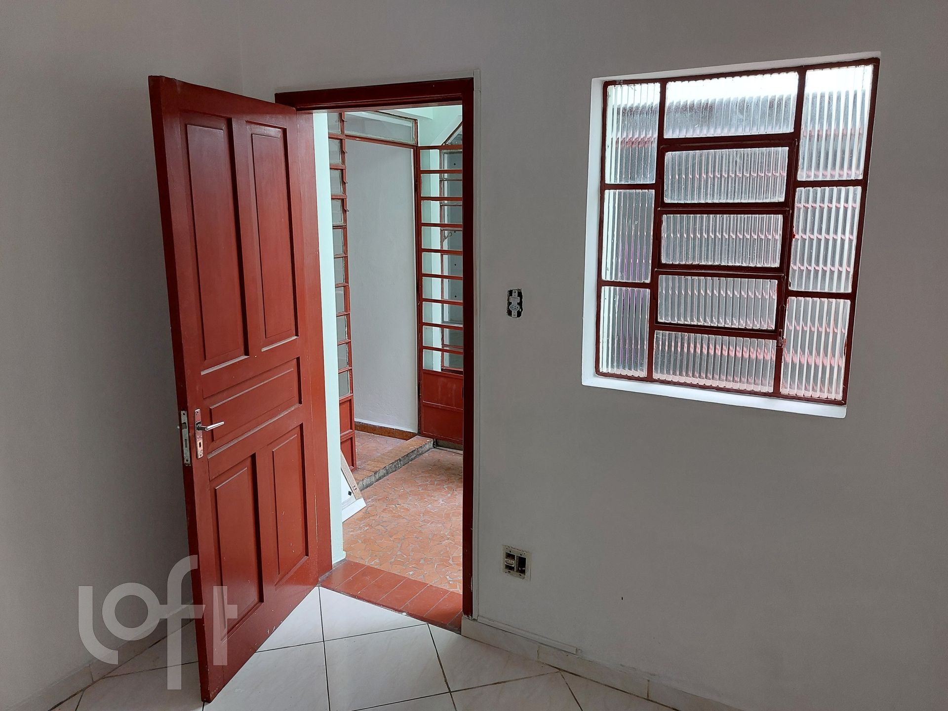 Casa à venda com 5 quartos, 250m² - Foto 8