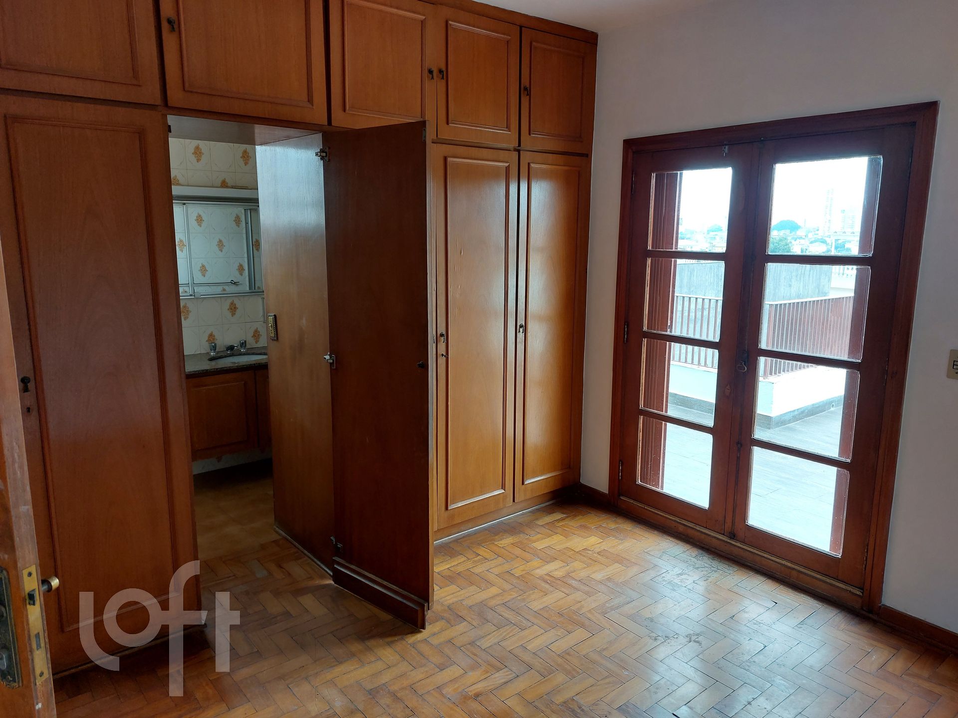 Casa à venda com 5 quartos, 250m² - Foto 16