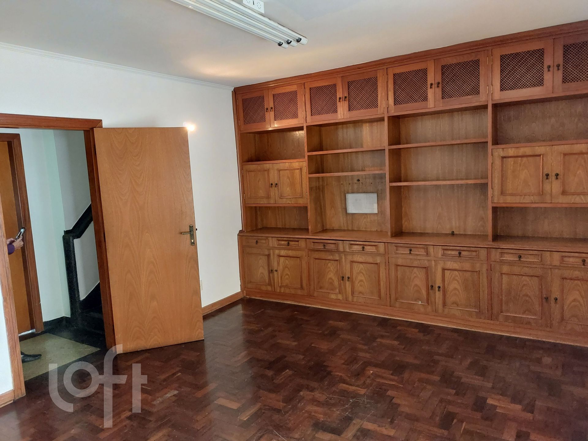 Casa à venda com 5 quartos, 250m² - Foto 3