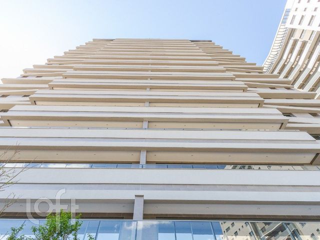 Apartamento com 158m², 3 dormitórios, 3 suítes, 3 vagas, Jardim Europa em Porto Alegre