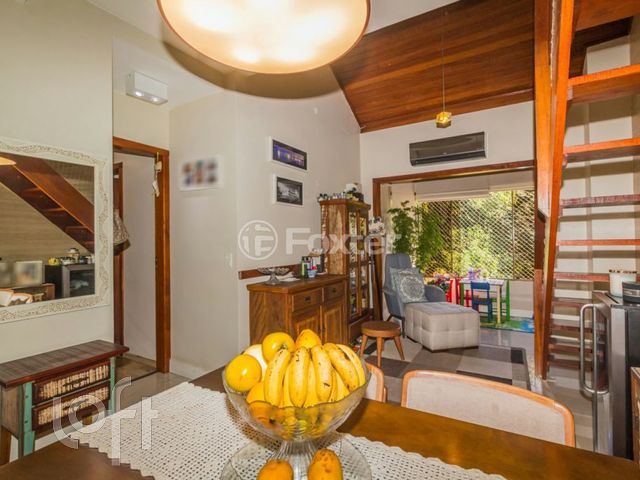 Apartamento com 120m², 3 dormitórios, 2 vagas, Independência em Porto Alegre