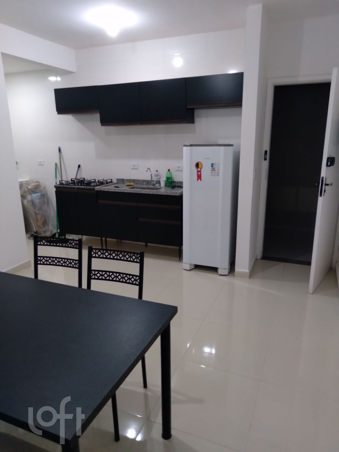 Apartamento à venda com 2 quartos, 38m² - Foto 2