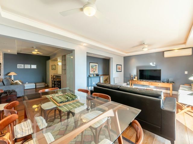Apartamento com 147m², 3 dormitórios, 1 suíte, 1 vaga, Petrópolis em Porto Alegre