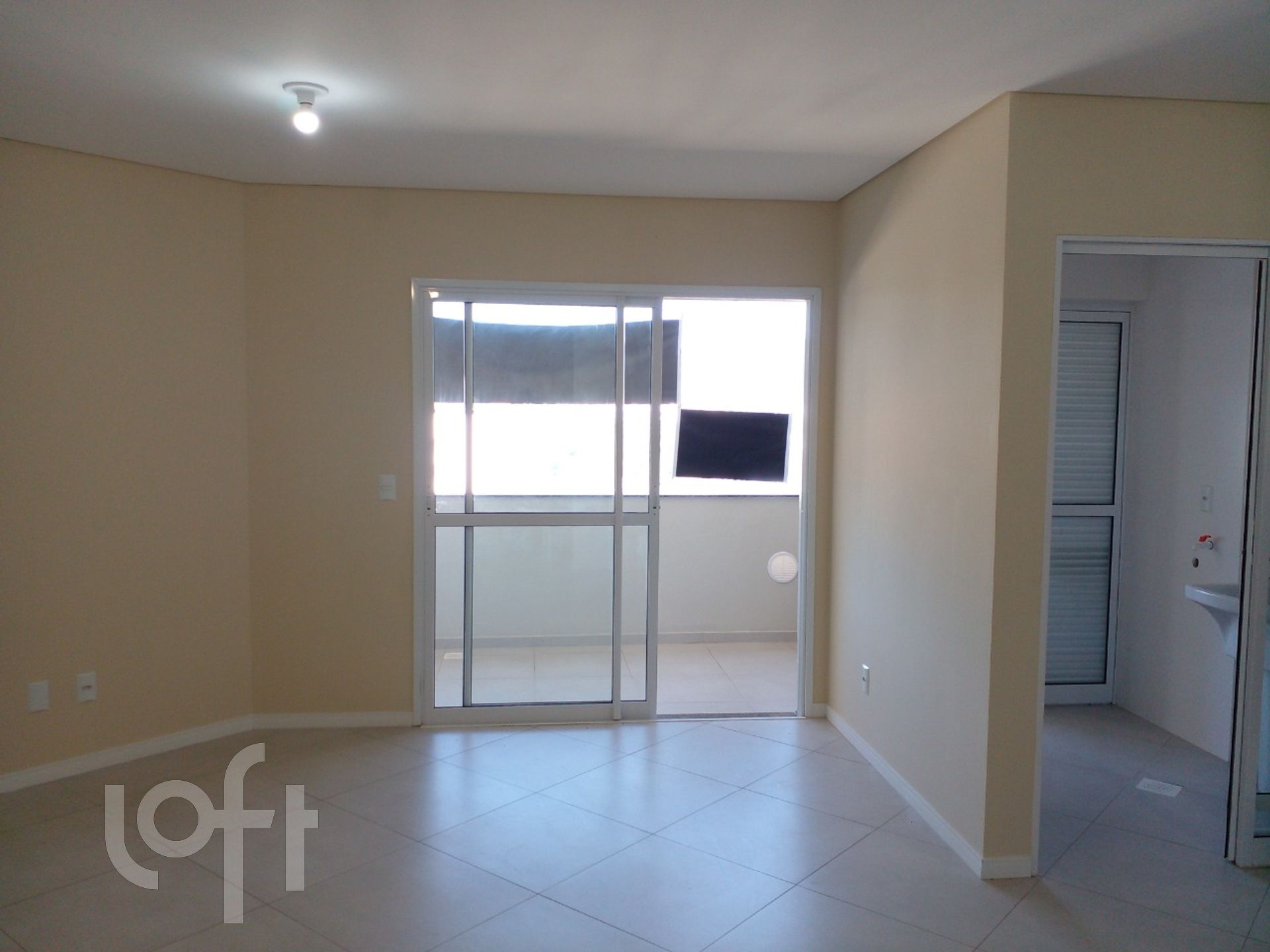 Apartamentos com 74m², 2 quartos, 1 suíte, 1 garagem, no bairro Itacorubi em Florianópolis