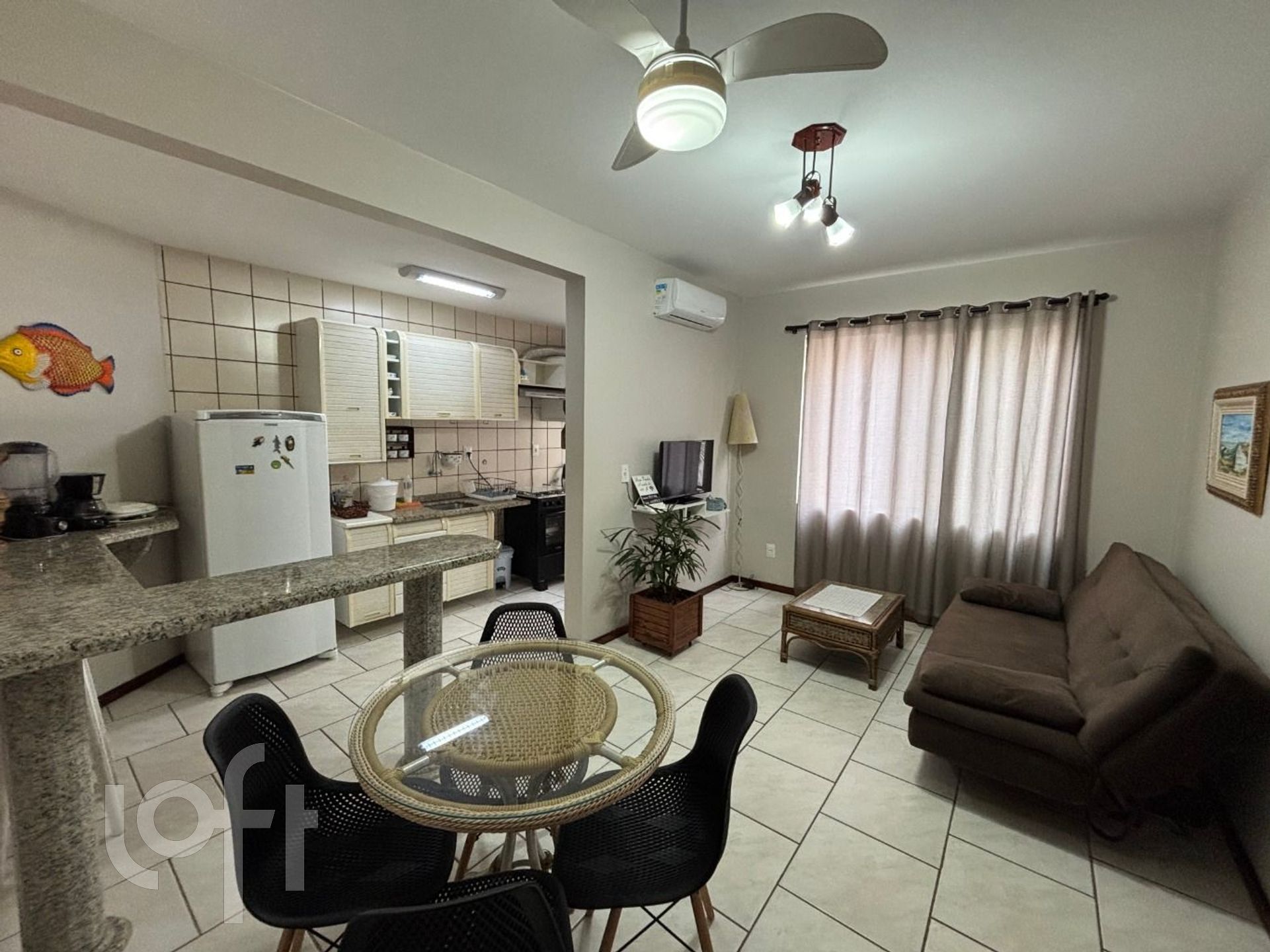 Apartamento à venda em Ingleses com 40 m², 1 quarto