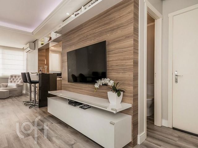 Apartamento com 68m², 2 dormitórios, 2 vagas, Floresta em Porto Alegre