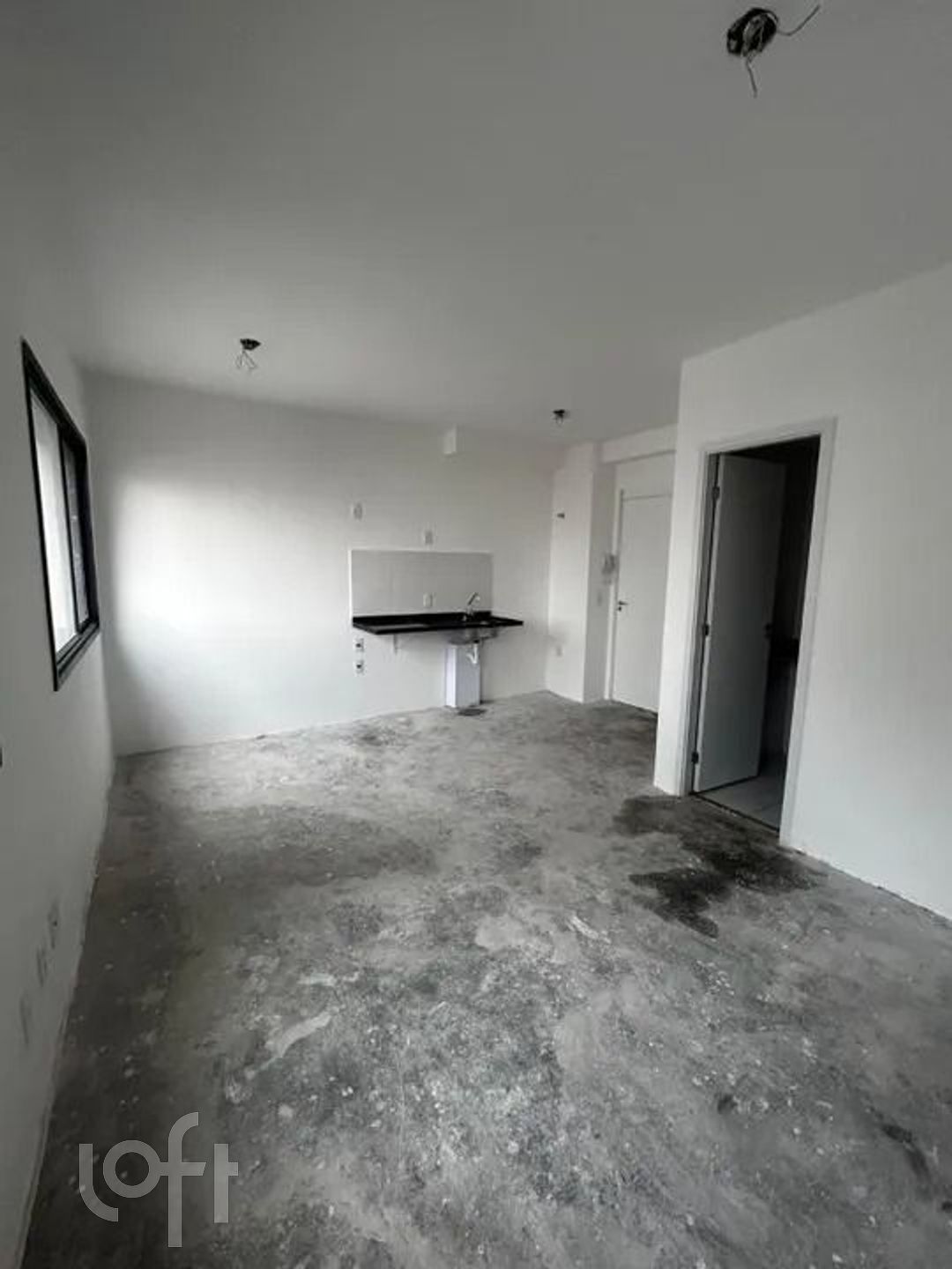 Apartamento à venda com 1 quarto, 24m² - Foto 2