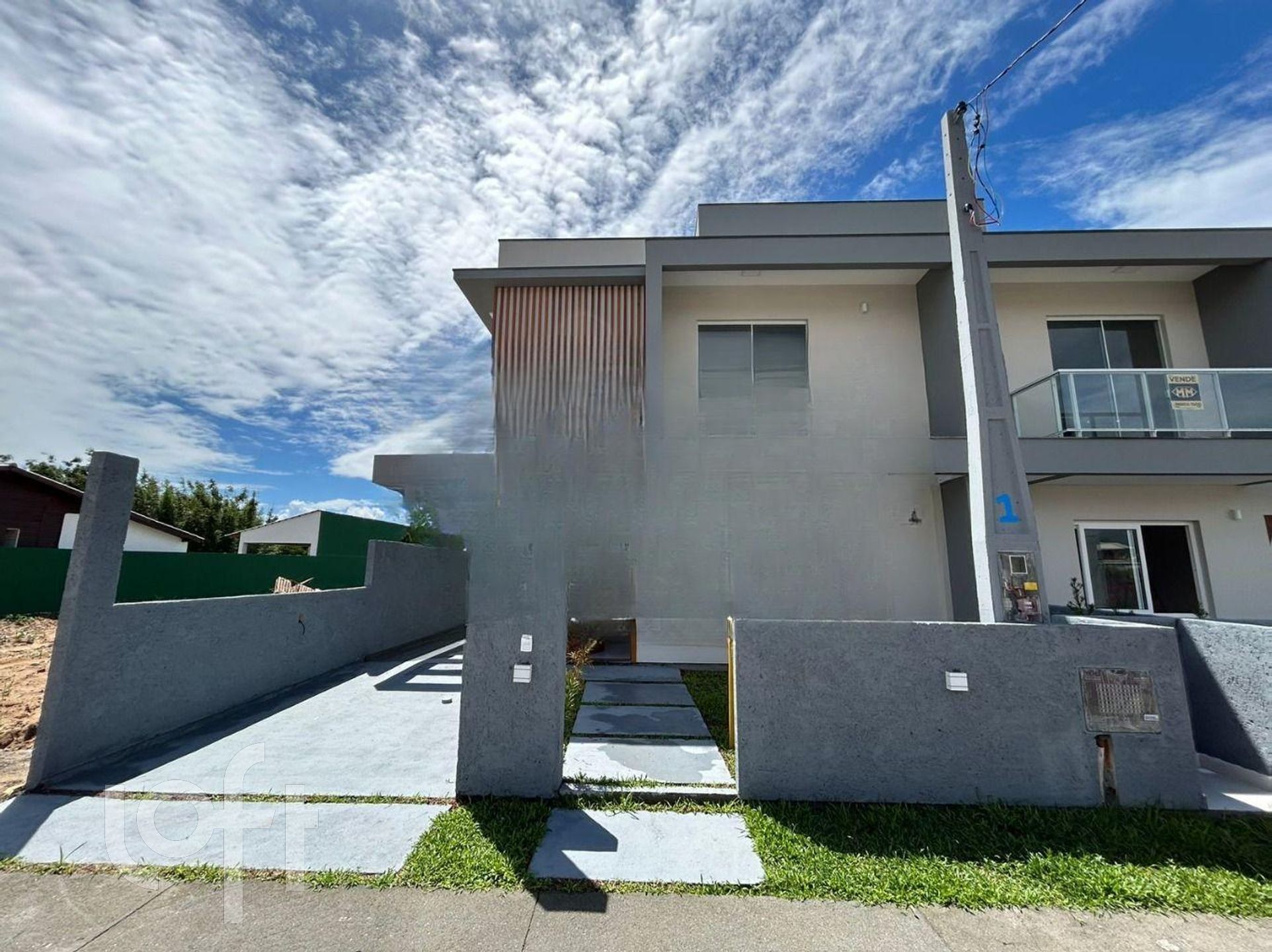 Casa Residencial com 131m², 3 quartos, 1 suíte, 2 garagens, no bairro Ingleses em Florianópolis