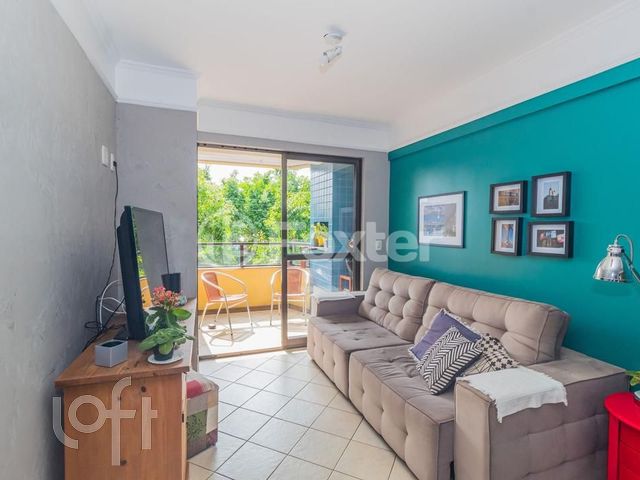 Apartamento com 67m², 2 dormitórios, 1 suíte, 1 vaga, Petrópolis em Porto Alegre