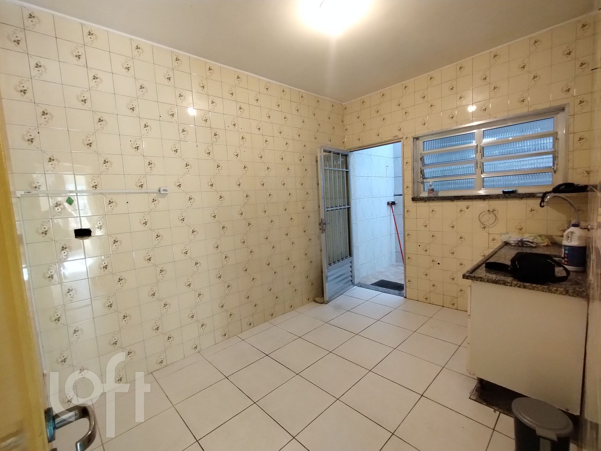 Apartamento à venda com 2 quartos, 69m² - Foto 3