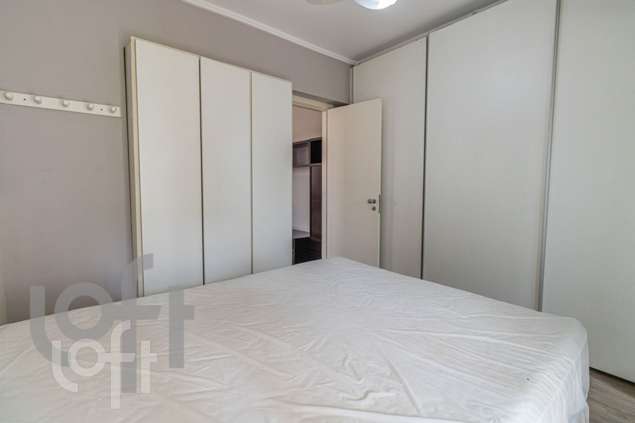 Apartamento à venda com 1 quarto, 42m² - Foto 4