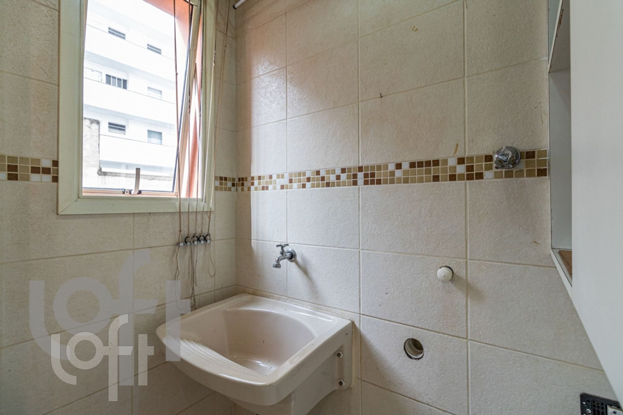 Apartamento à venda com 1 quarto, 42m² - Foto 15