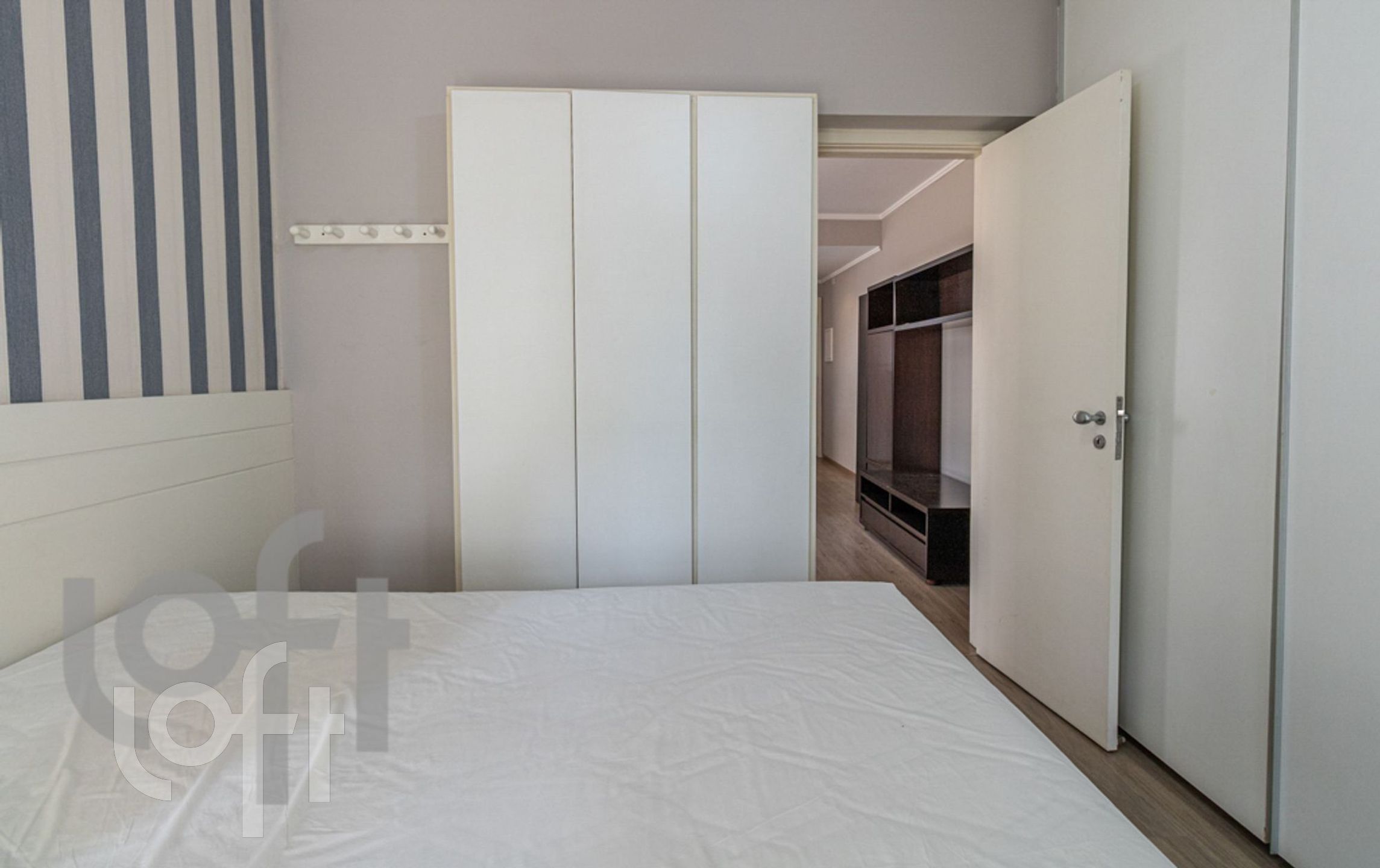 Apartamento à venda com 1 quarto, 42m² - Foto 5