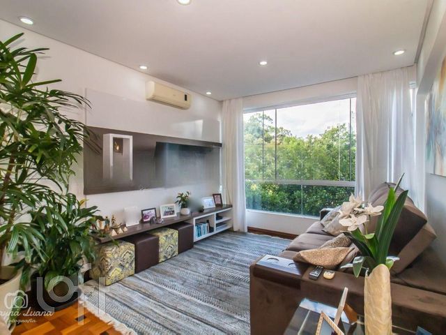 Apartamento com 105m², 3 dormitórios, Petrópolis em Porto Alegre