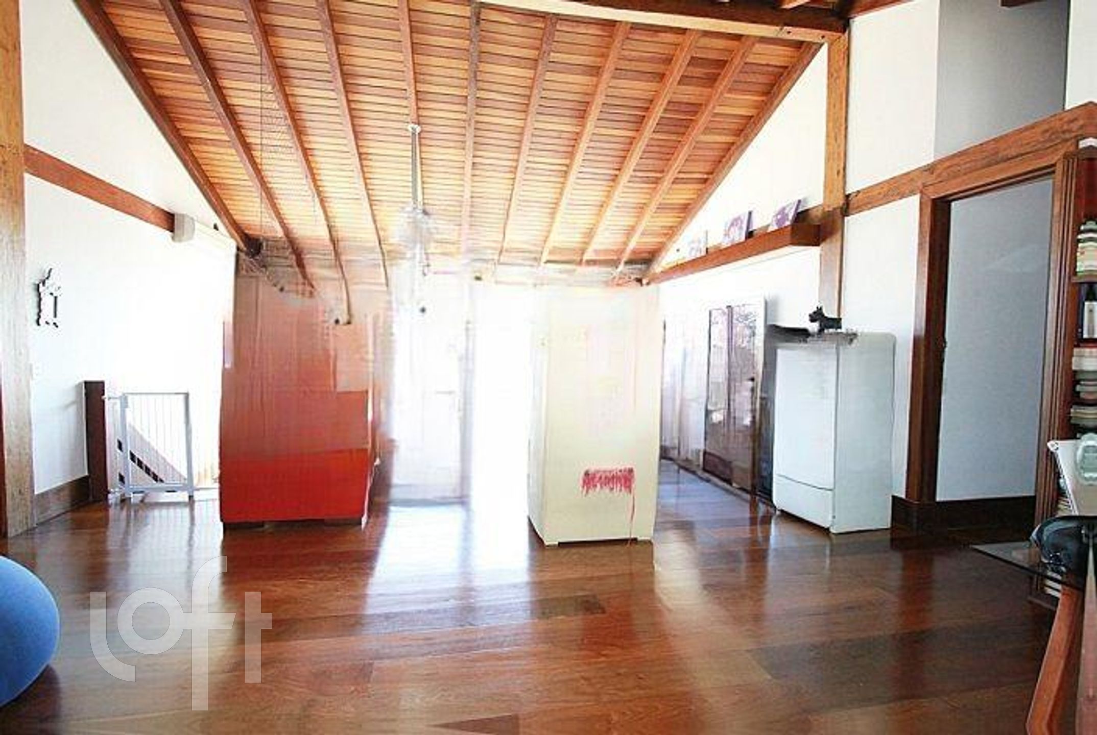 Casa à venda com 3 quartos, 700m² - Foto 11