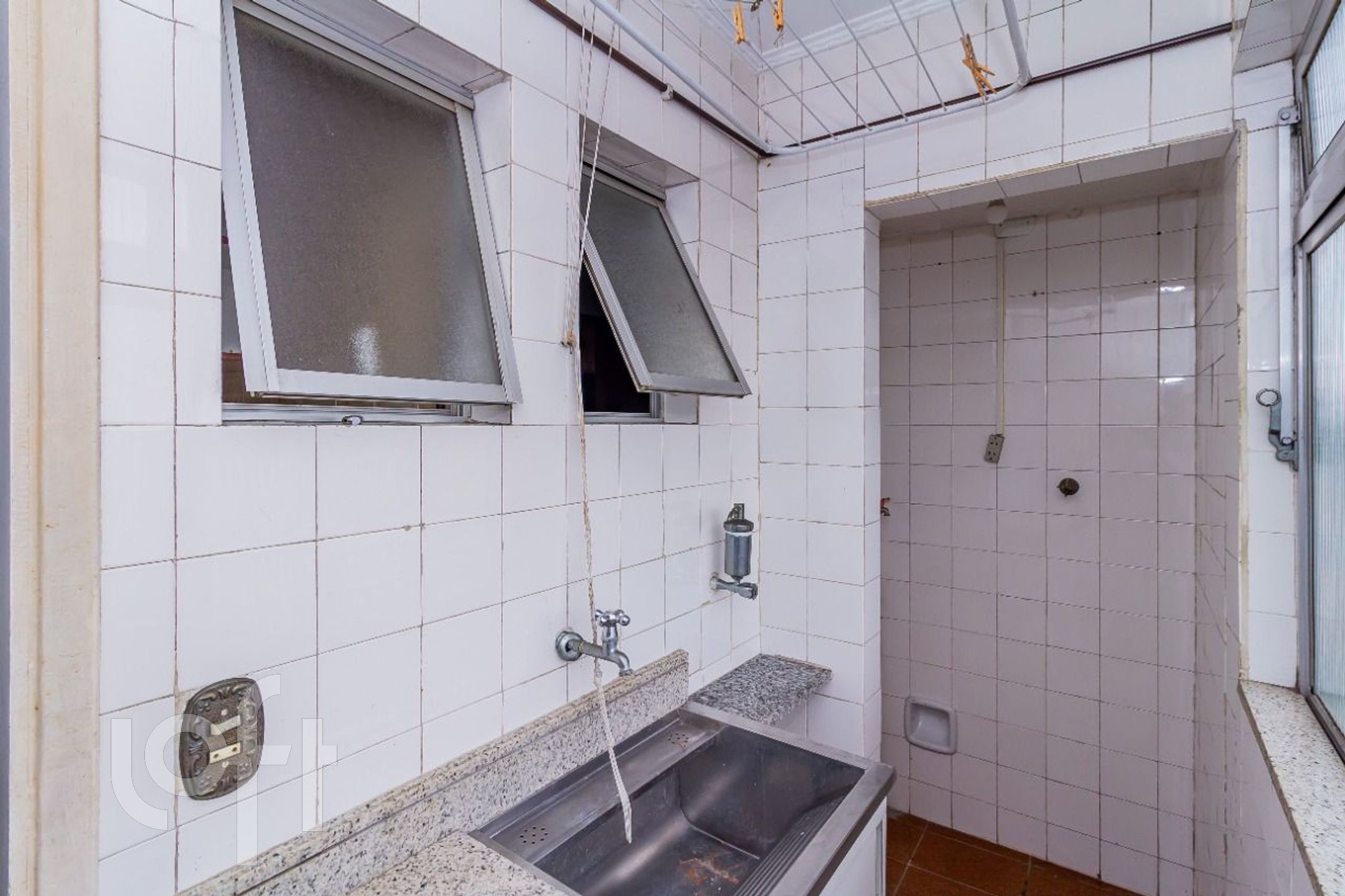 Apartamento à venda com 2 quartos, 58m² - Foto 13