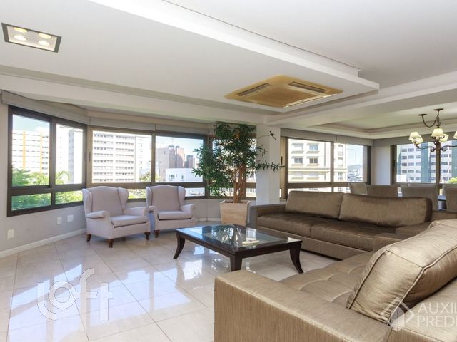 Apartamento com 264m², 3 dormitórios, 3 suítes, 3 vagas, Bela Vista em Porto Alegre