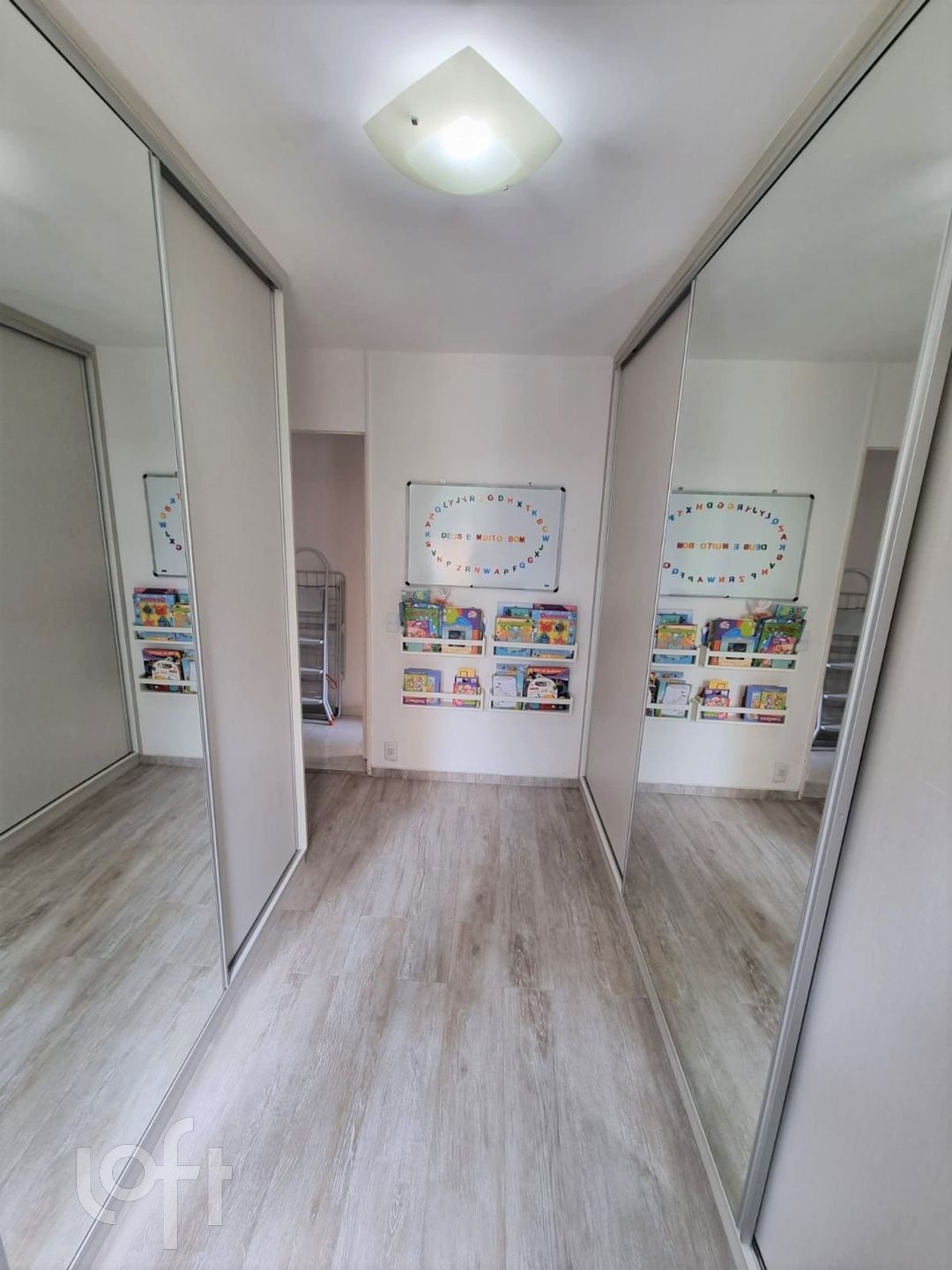 Apartamento à venda com 2 quartos, 64m² - Foto 2