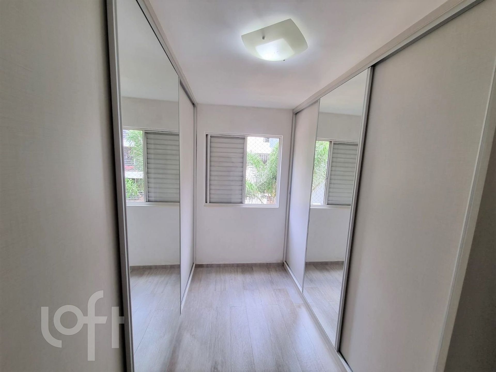 Apartamento à venda com 2 quartos, 64m² - Foto 3