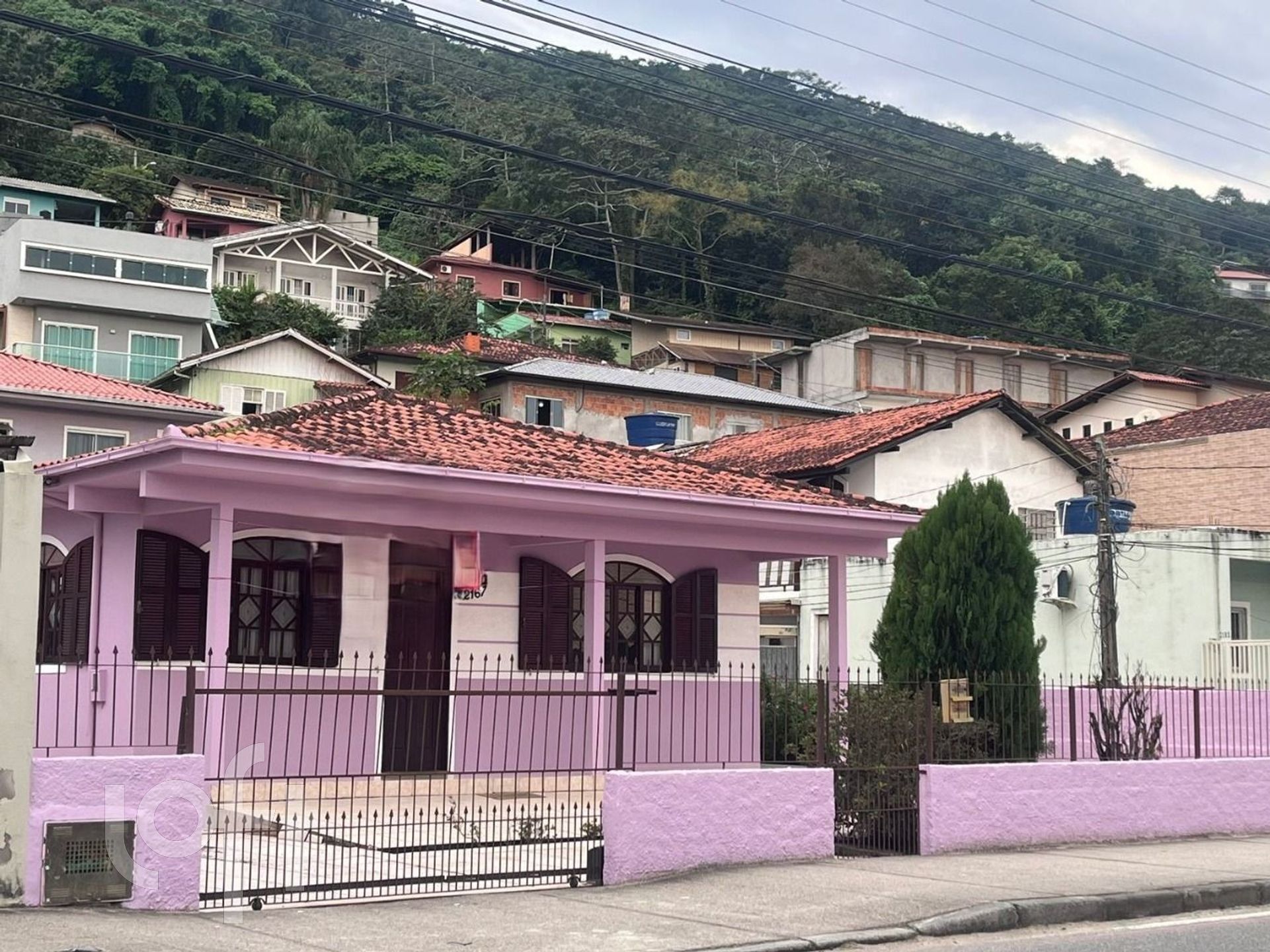 Casa Residencial com 136m², 4 quartos, no bairro Costeira do Pirajubaé em Florianópolis