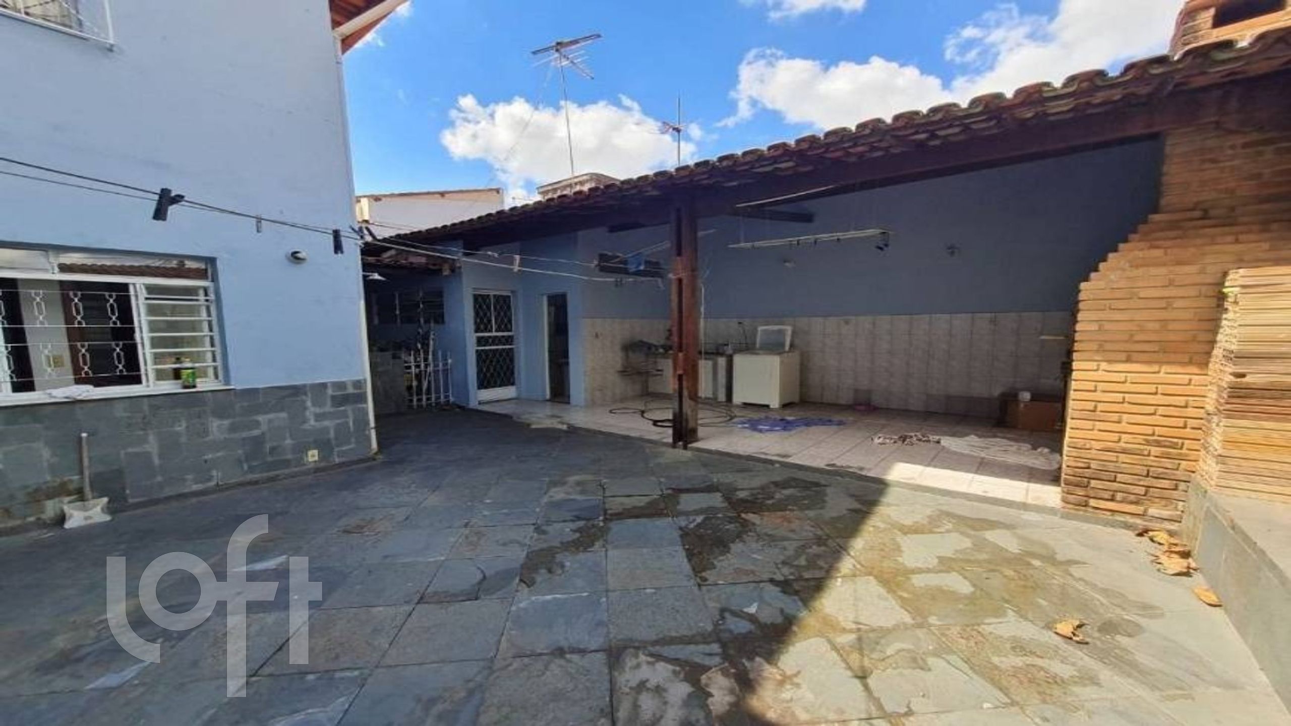 Casa à venda com 4 quartos, 220m² - Foto 5