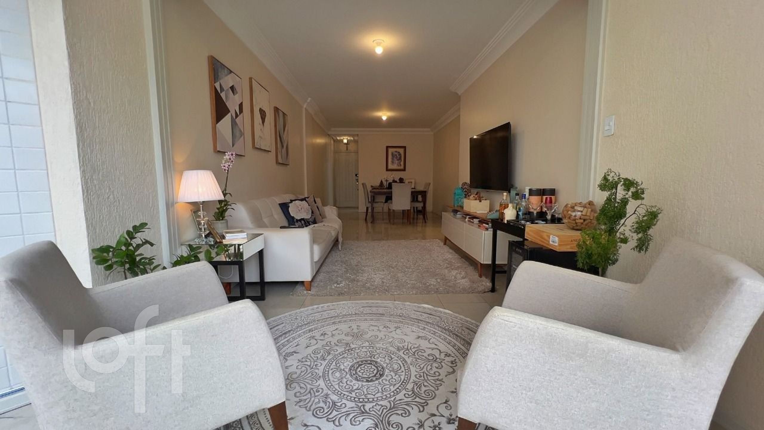 Apartamento à venda em Canto com 331 m², 3 quartos, 1 suíte, 1 vaga