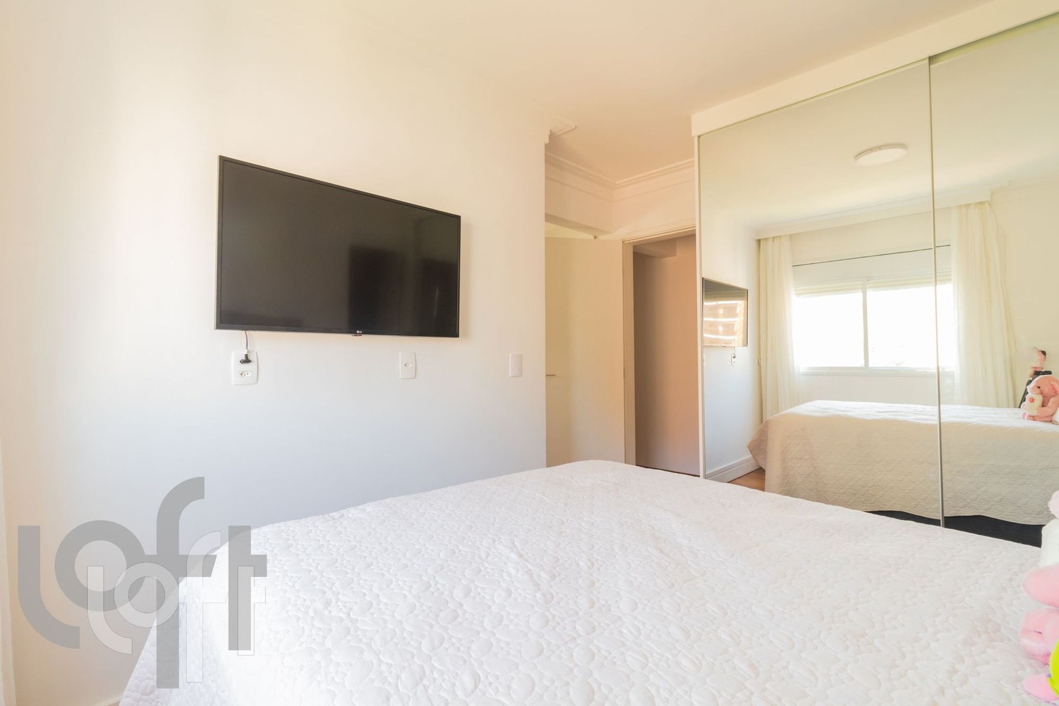 Apartamento à venda com 3 quartos, 151m² - Foto 4