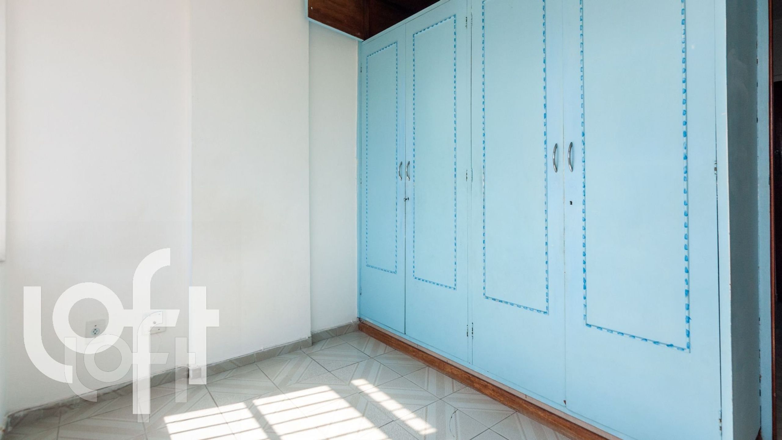 Apartamento à venda com 1 quarto, 39m² - Foto 11