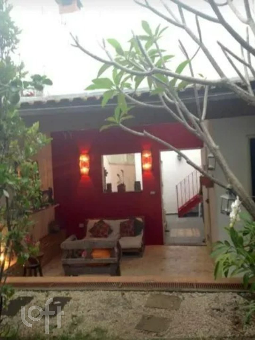 Casa à venda com 3 quartos, 125m² - Foto 1