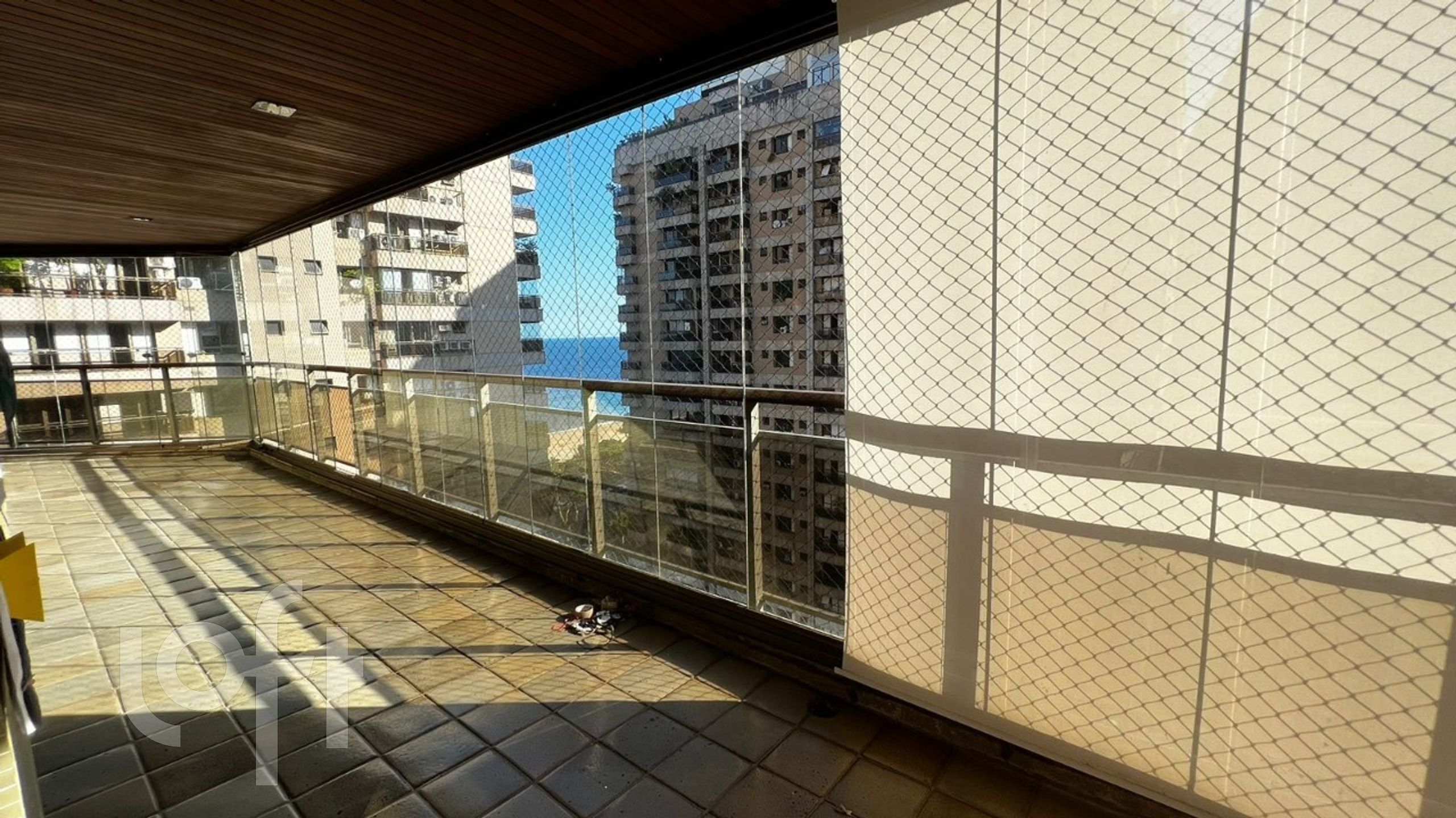 Apartamento à venda com 4 quartos, 195m² - Foto 6