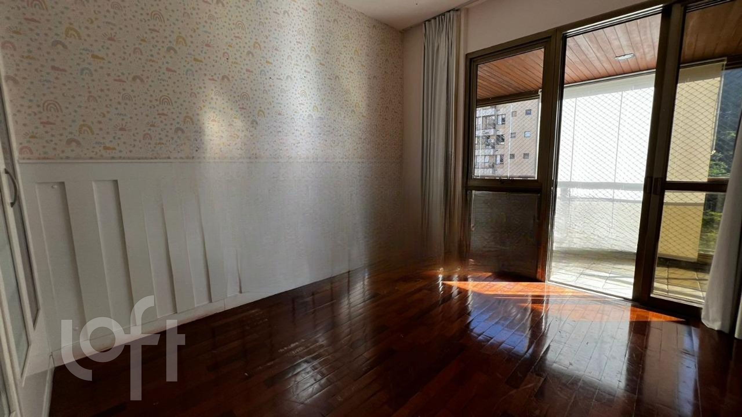 Apartamento à venda com 4 quartos, 195m² - Foto 18