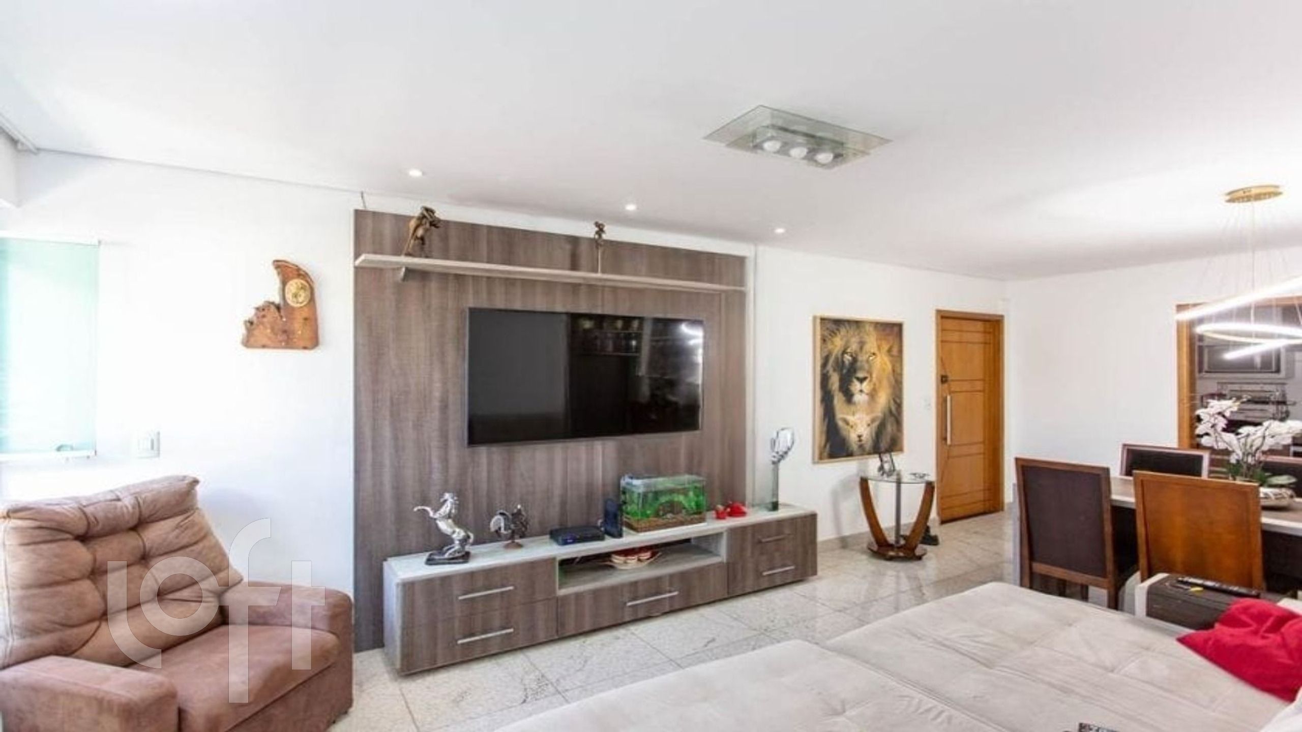 Apartamento à venda com 3 quartos, 137m² - Foto 1