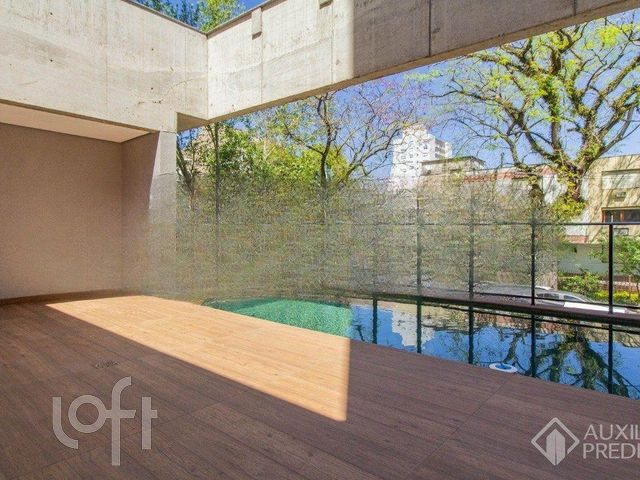 Apartamento com 44m², 1 dormitório, 1 vaga, Petrópolis em Porto Alegre