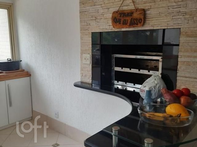 Apartamento com 184m², 3 dormitórios, 3 suítes, 4 vagas, Três Figueiras em Porto Alegre