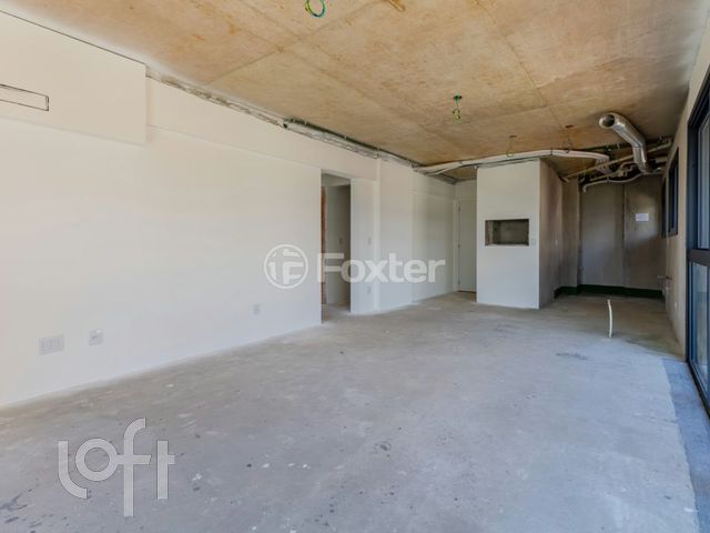 Apartamento com 102m², 3 dormitórios, 1 suíte, 2 vagas, Higienópolis em Porto Alegre