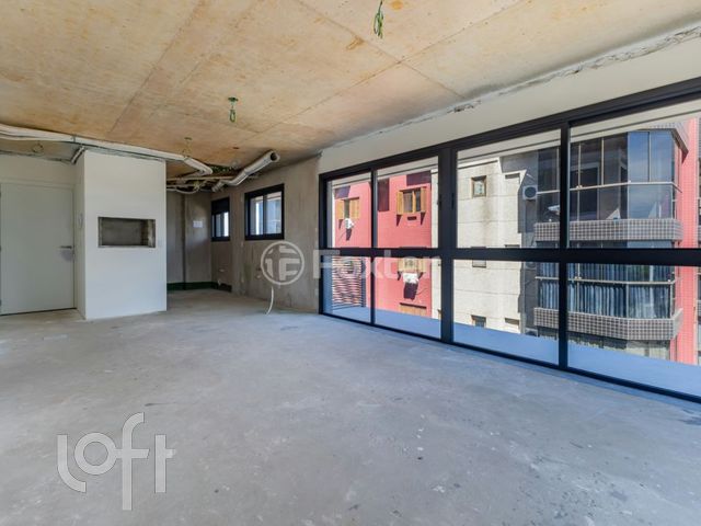 Apartamento com 102m², 3 dormitórios, 1 suíte, 2 vagas, Higienópolis em Porto Alegre