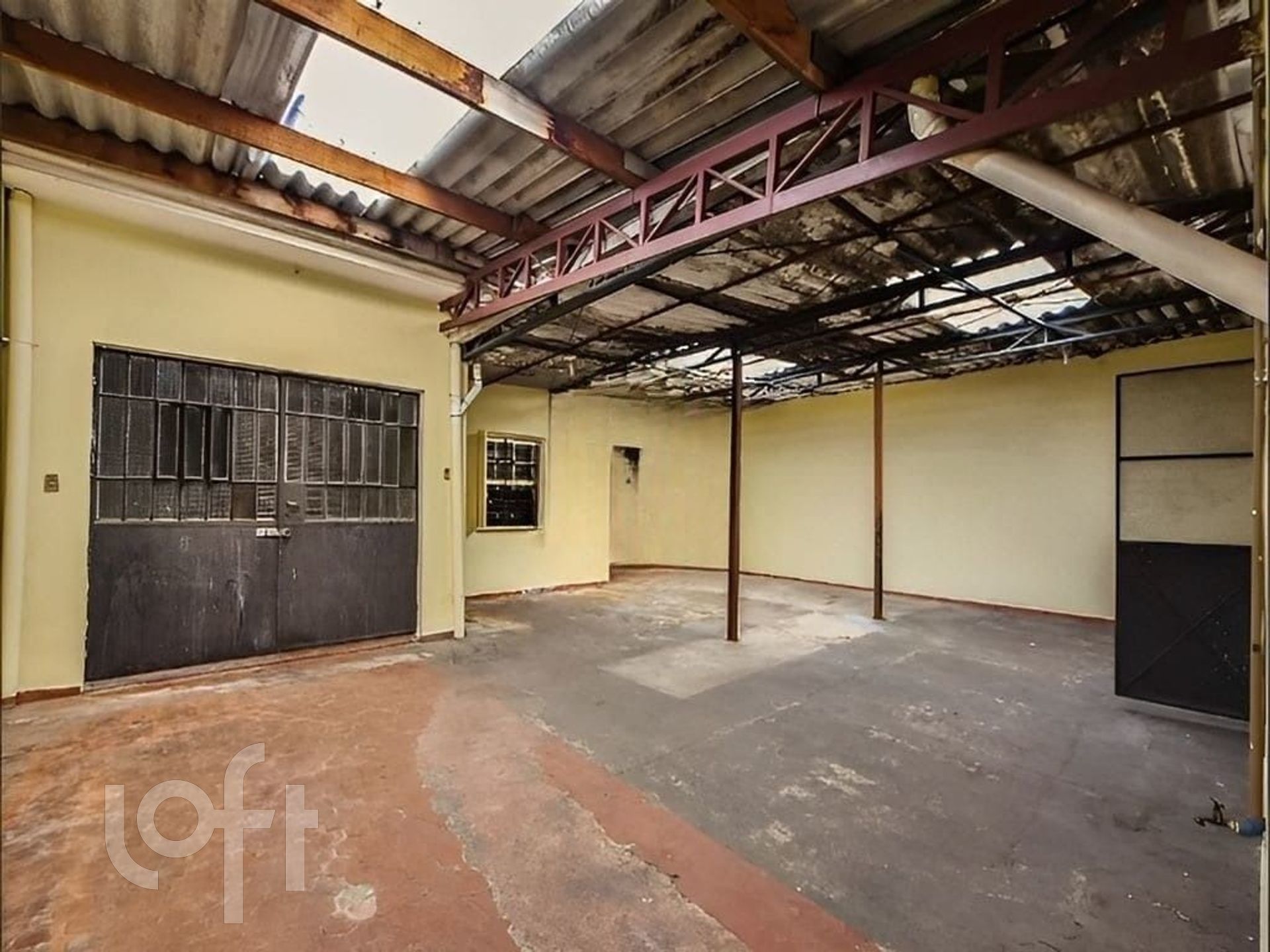 Casa à venda com 3 quartos, 300m² - Foto 9