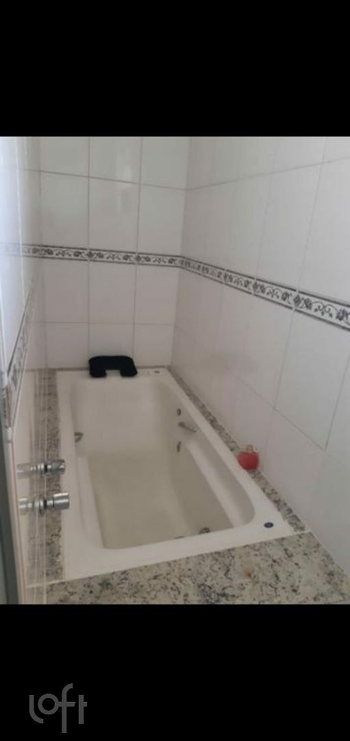 Apartamento à venda com 4 quartos, 218m² - Foto 8